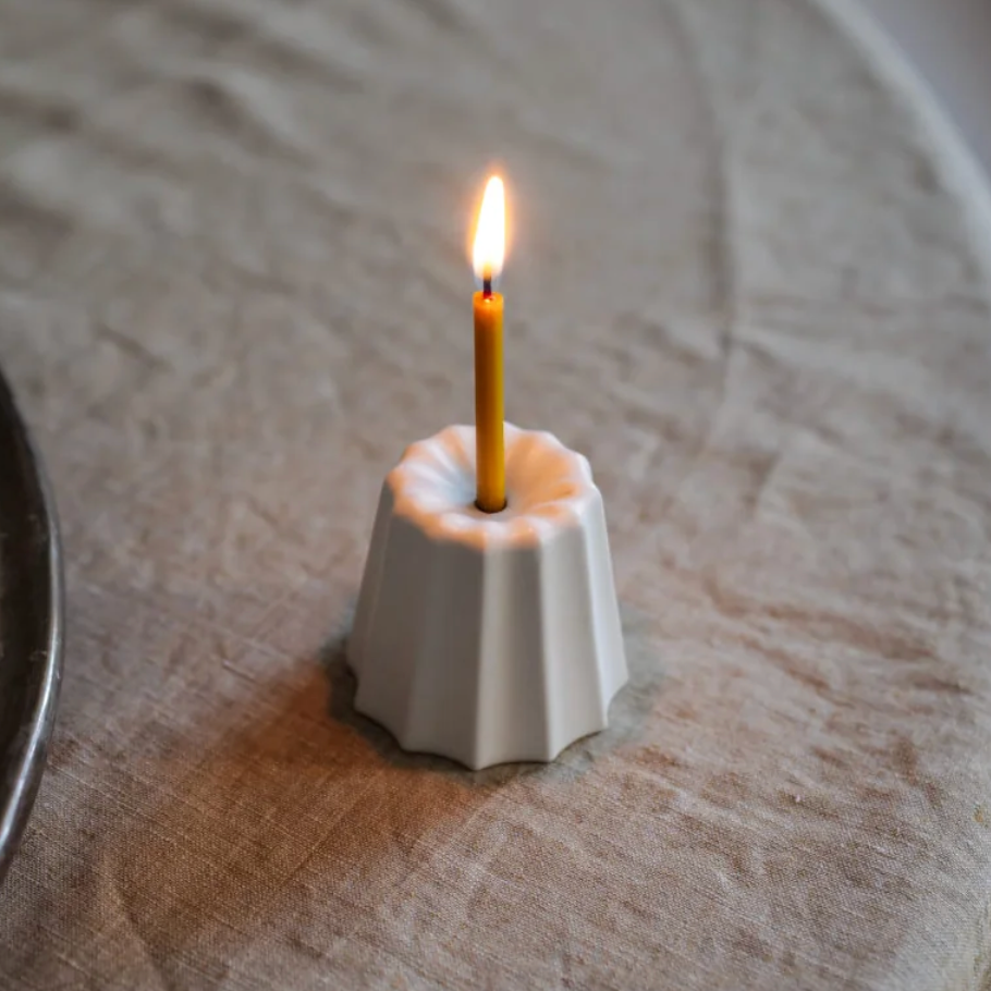 Candelabro estriado grande blanco "Ovo things"