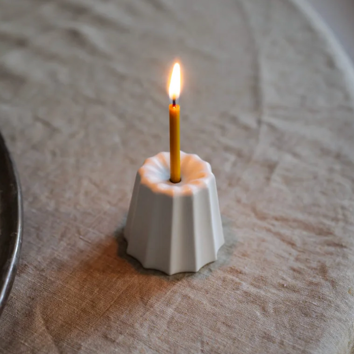 Candelabro estriado grande blanco "Ovo things"