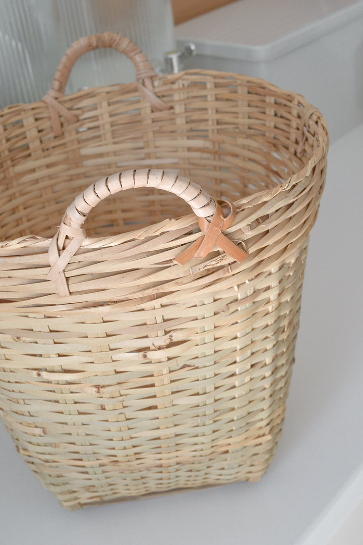 Vietnamese basket with handles