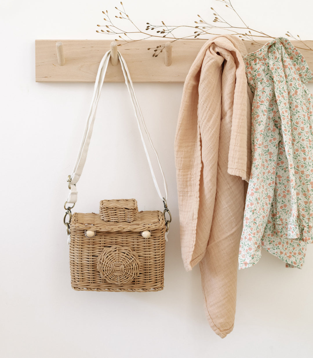 Appareil photo en rotin