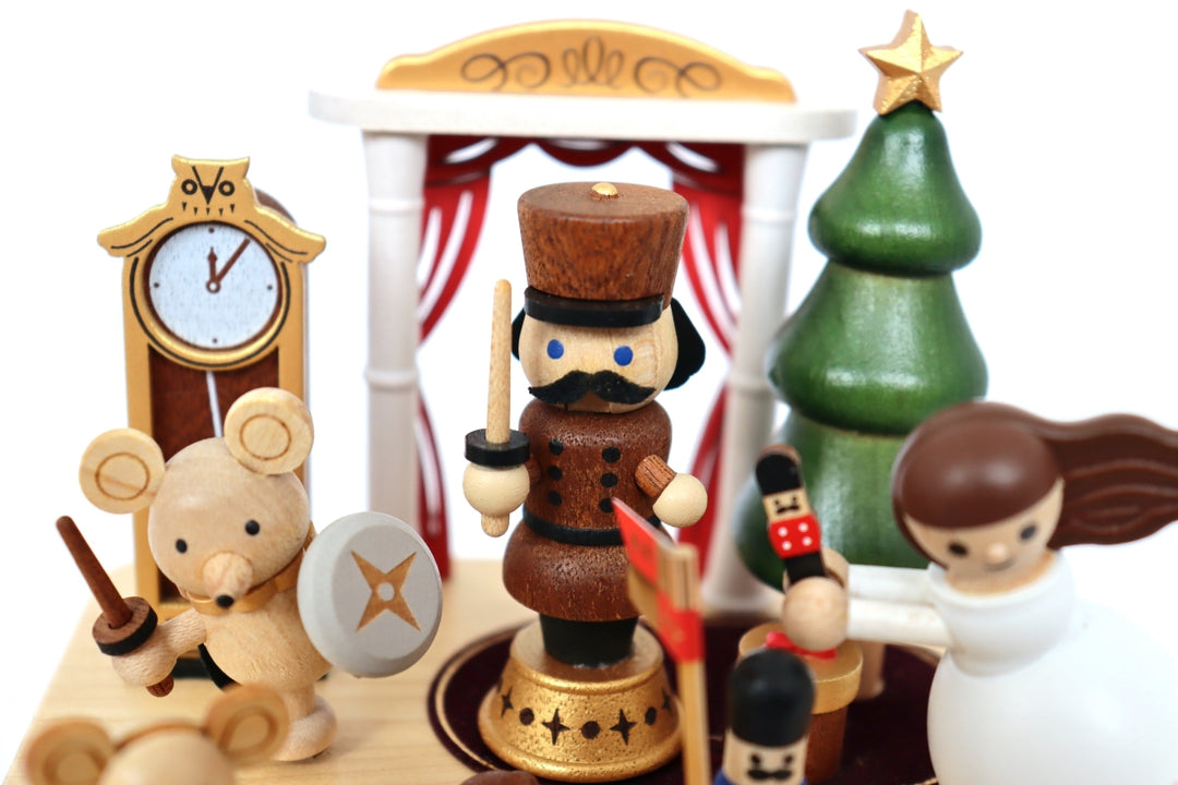 "Wooderful life" Nutcracker Music Box