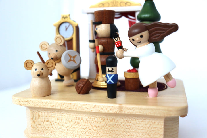 "Wooderful life" Nutcracker Music Box
