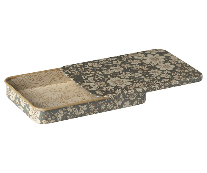 Petite boîte bleue à fleurs "Maileg"