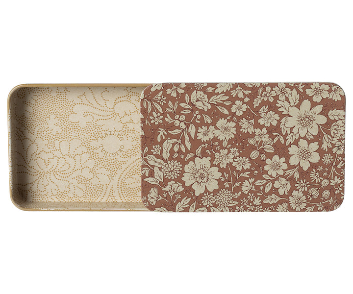 Petite boîte vieux rose à fleurs "Maileg"