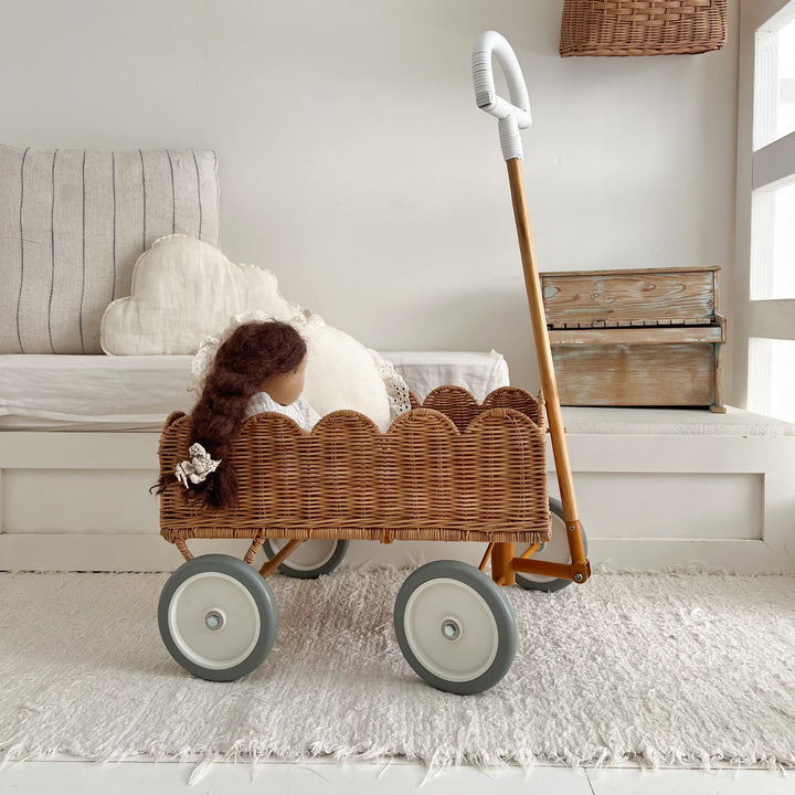 Chariot rotin pétales enfant
