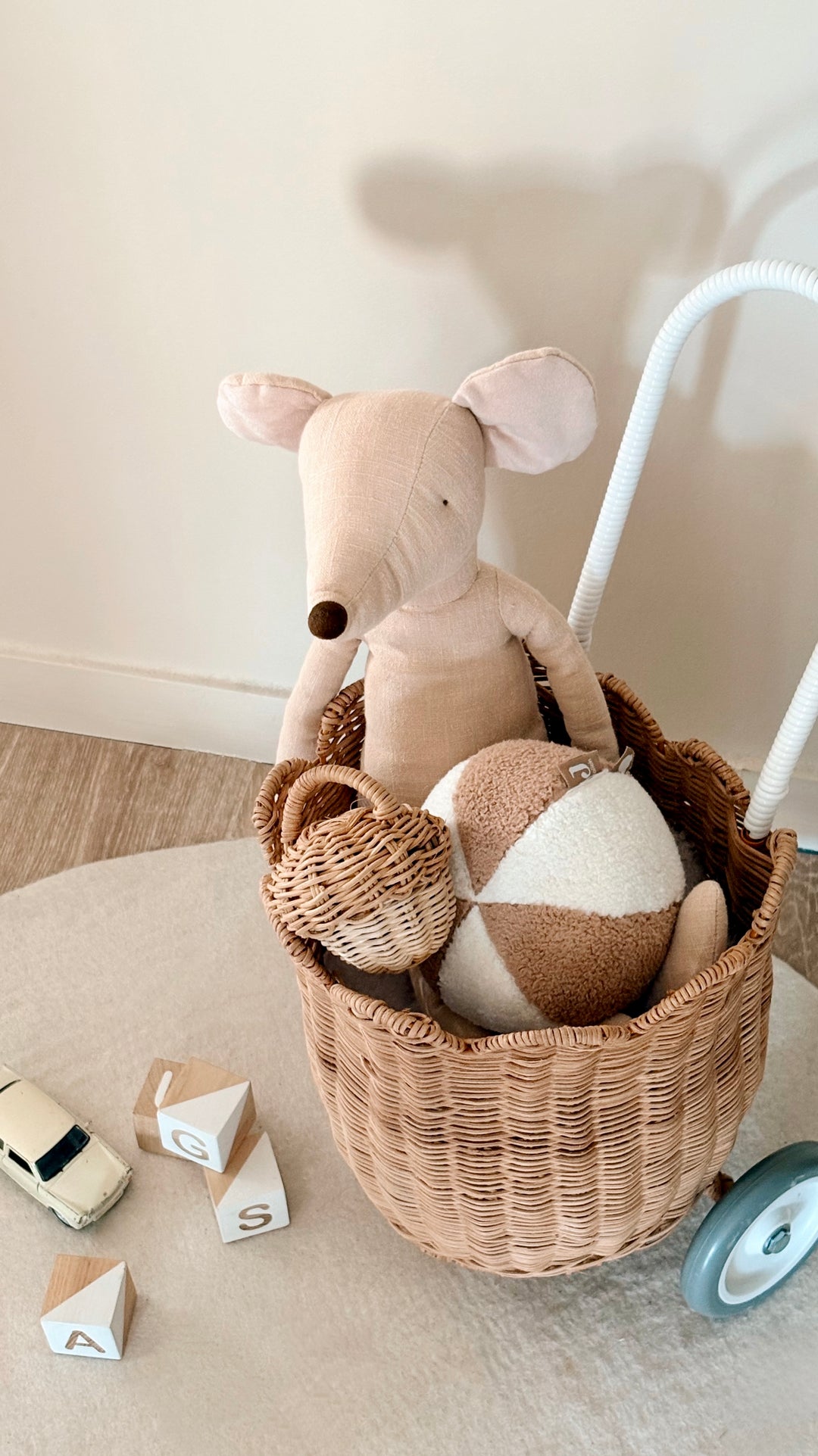 Panier à roulettes enfant pétales à roulettes