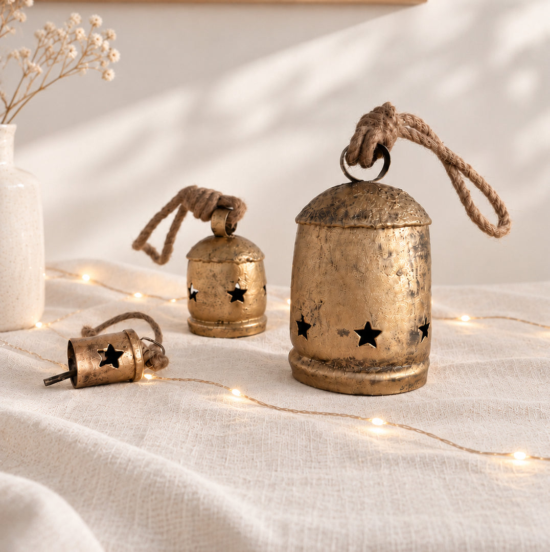 Cloche vintage avec étoiles - 3 tailles disponibles