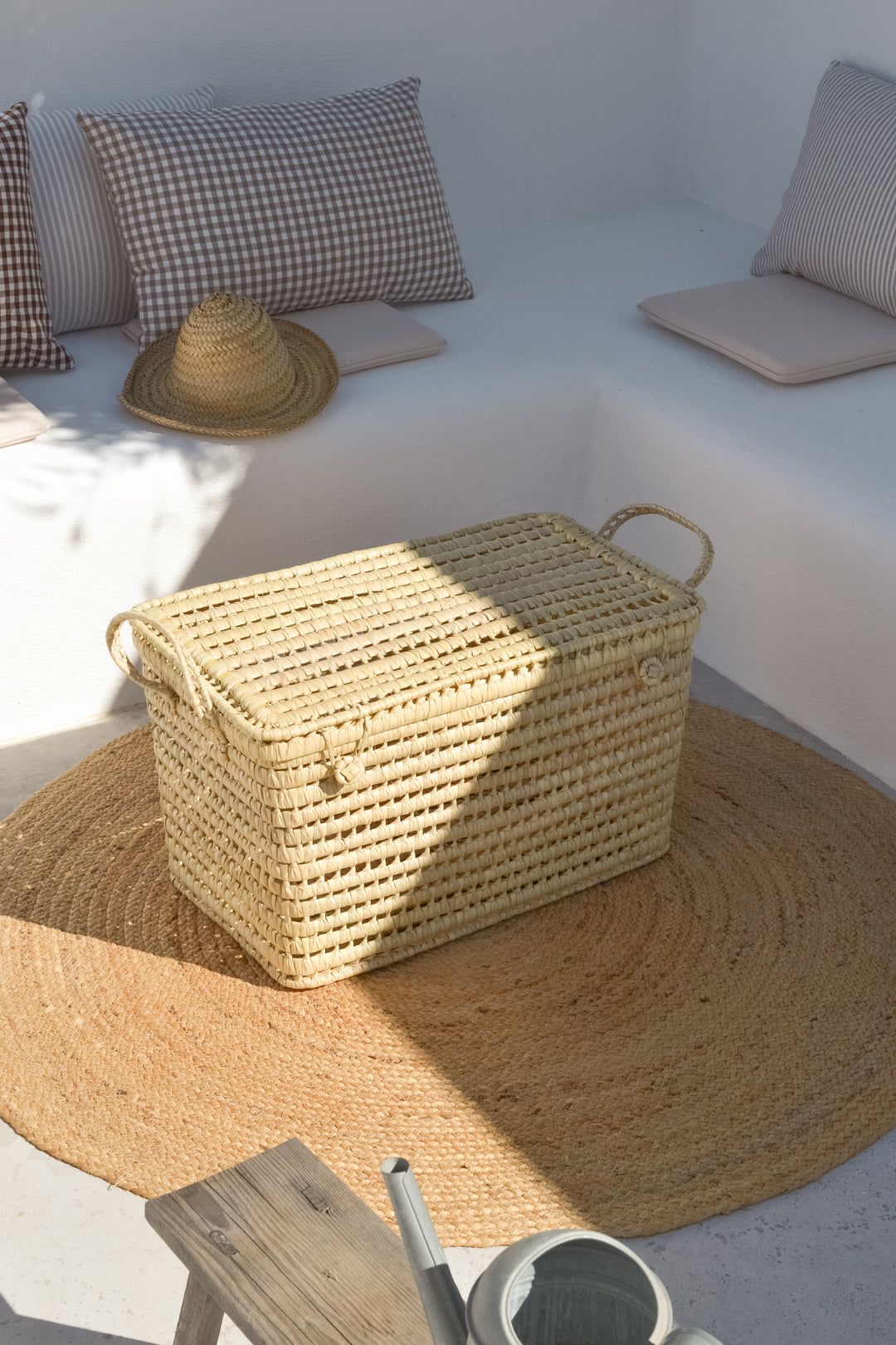 Coffre en feuilles de palmier