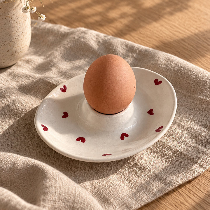 Coquetier avec motifs de coeurs - Fabriqué en France