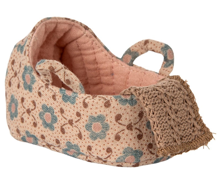 Pink "Maileg" baby mouse Moses basket