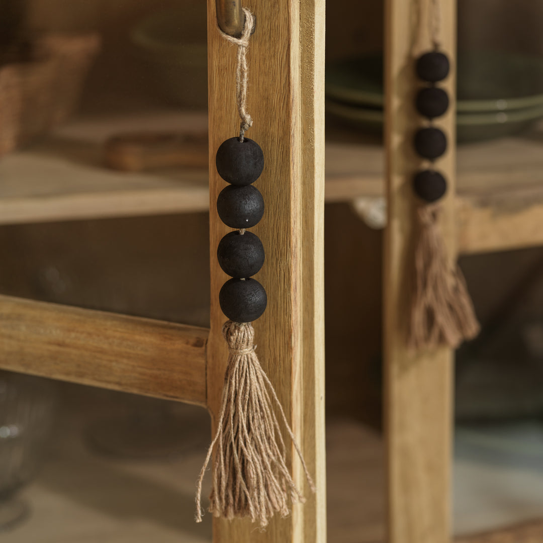 Suspension décorative perles bois et pompon naturel