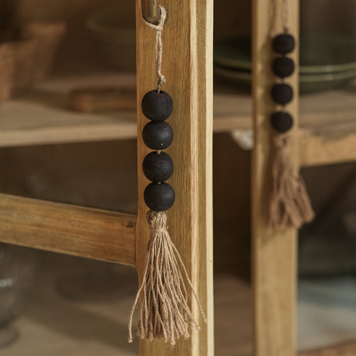 Suspension décorative perles bois et pompon naturel