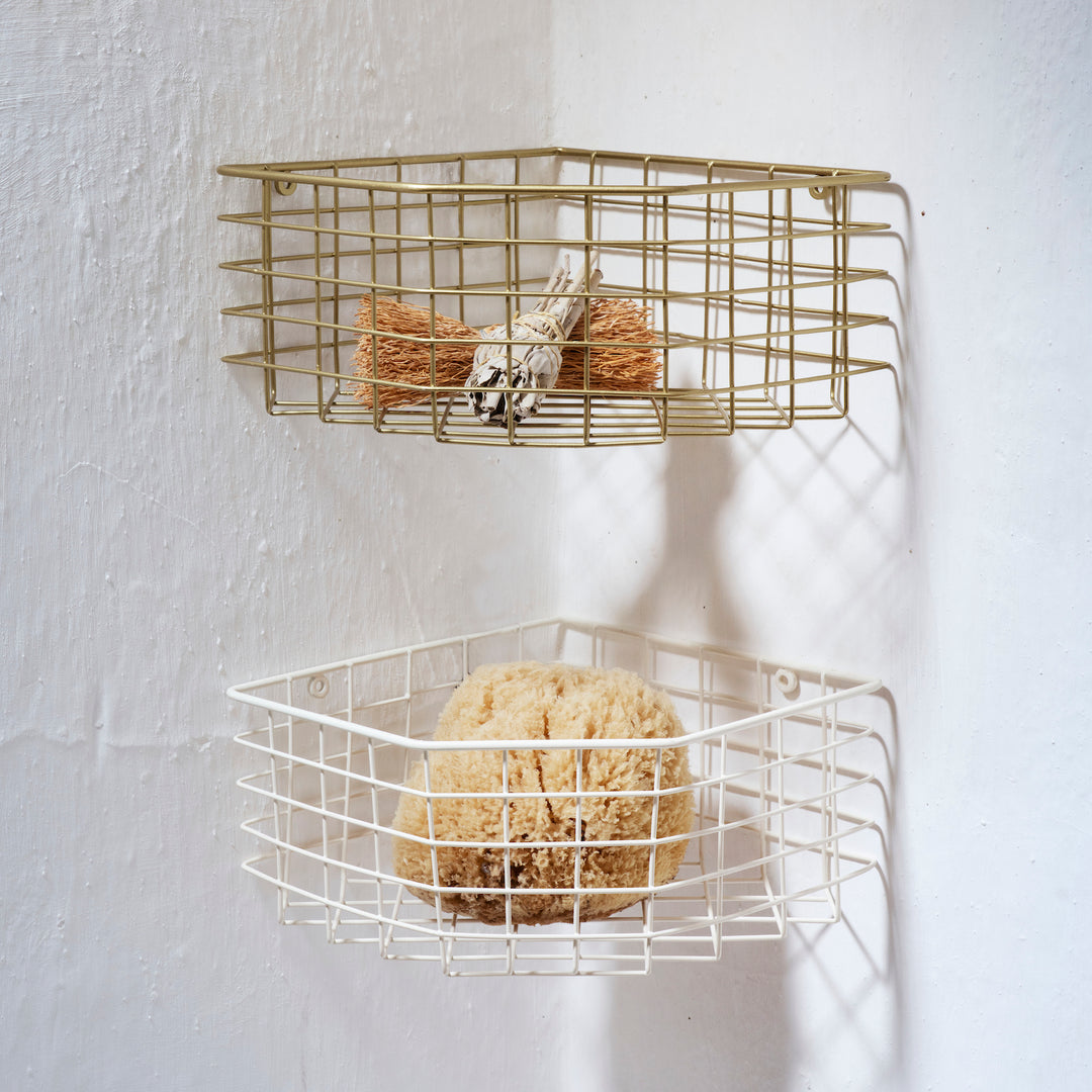 Etagère angle en métal "Madam Stoltz" - 2 coloris disponibles