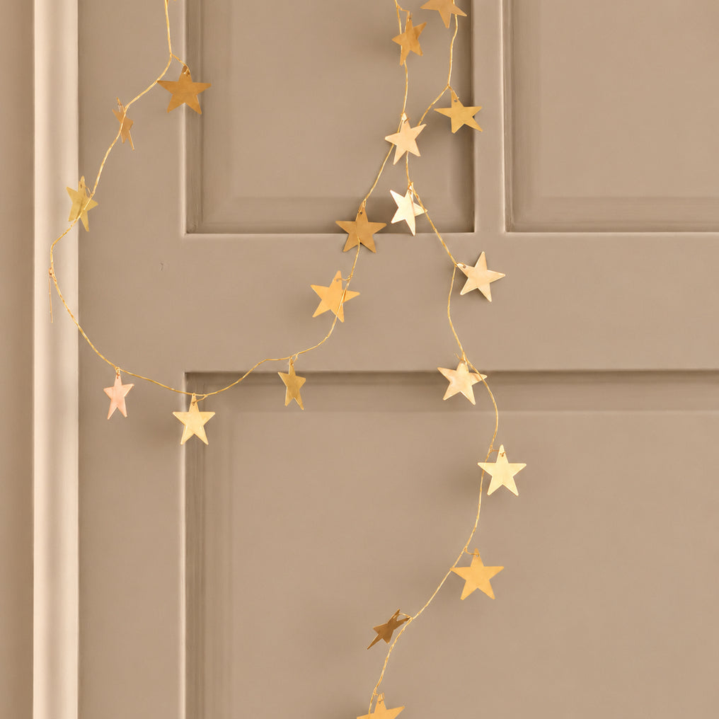 Guirlande d'étoiles en laiton