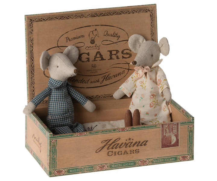 Grandparents mice in their "Maileg" matchbox