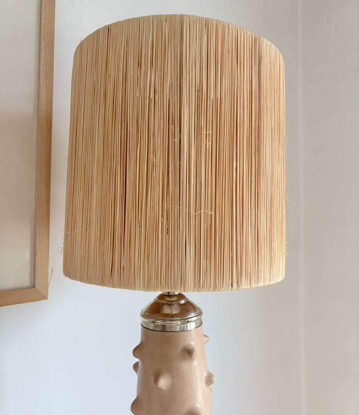 Lampe à pois en tadelakt beige