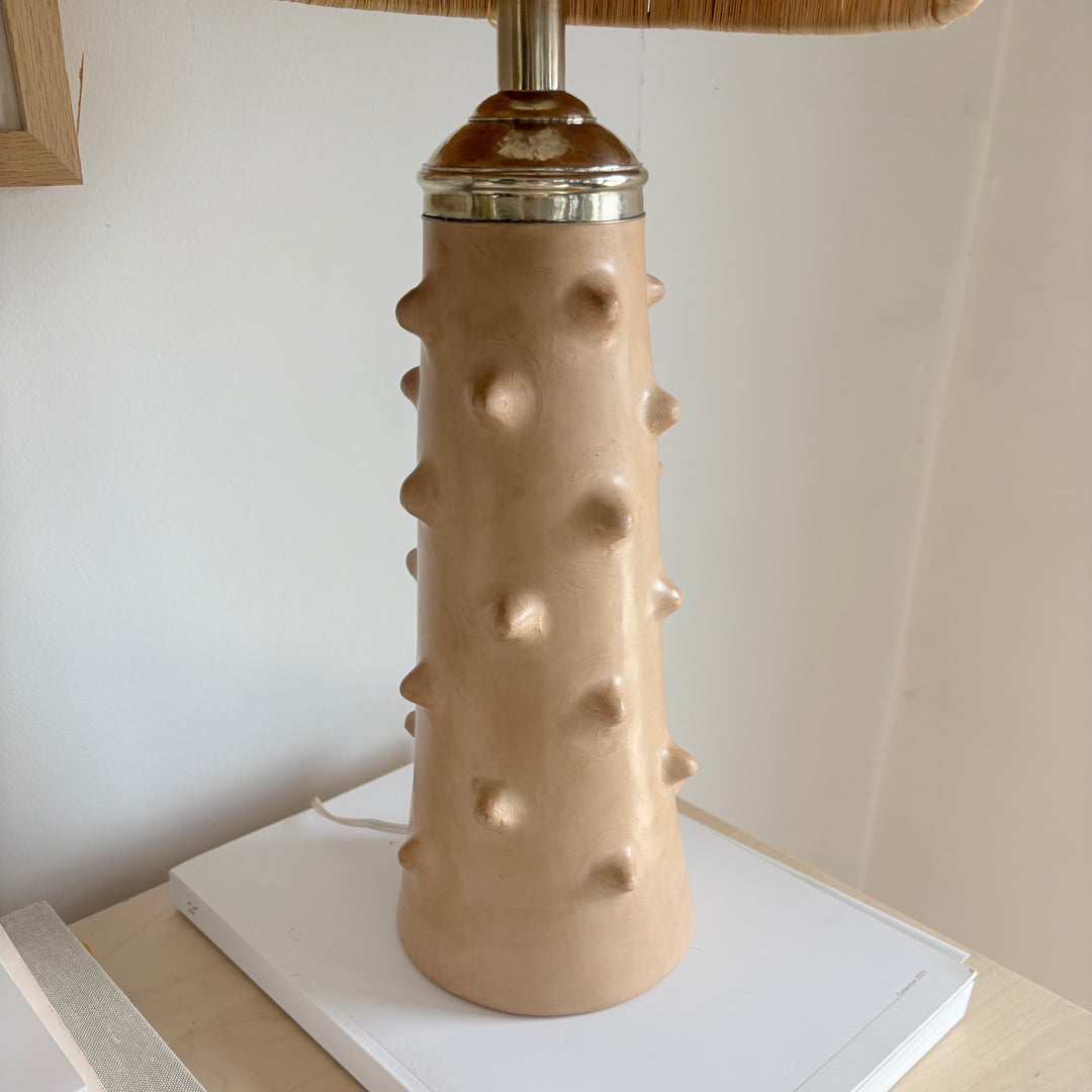 Lampe à pois en tadelakt beige