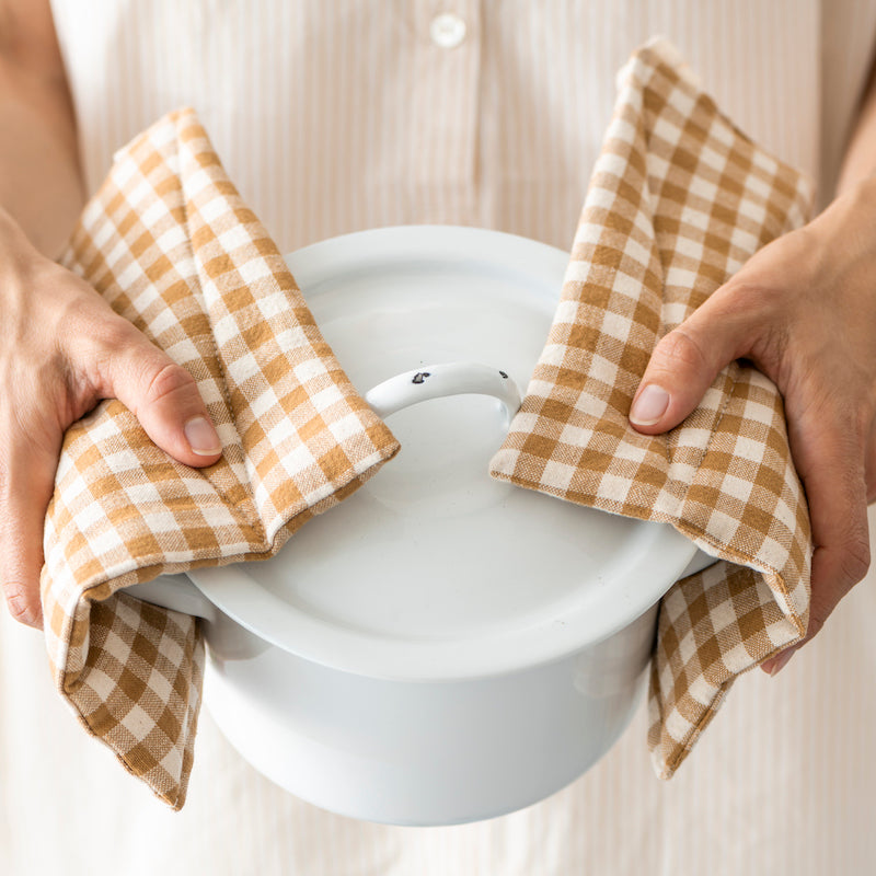 Vichy camel oven mitt