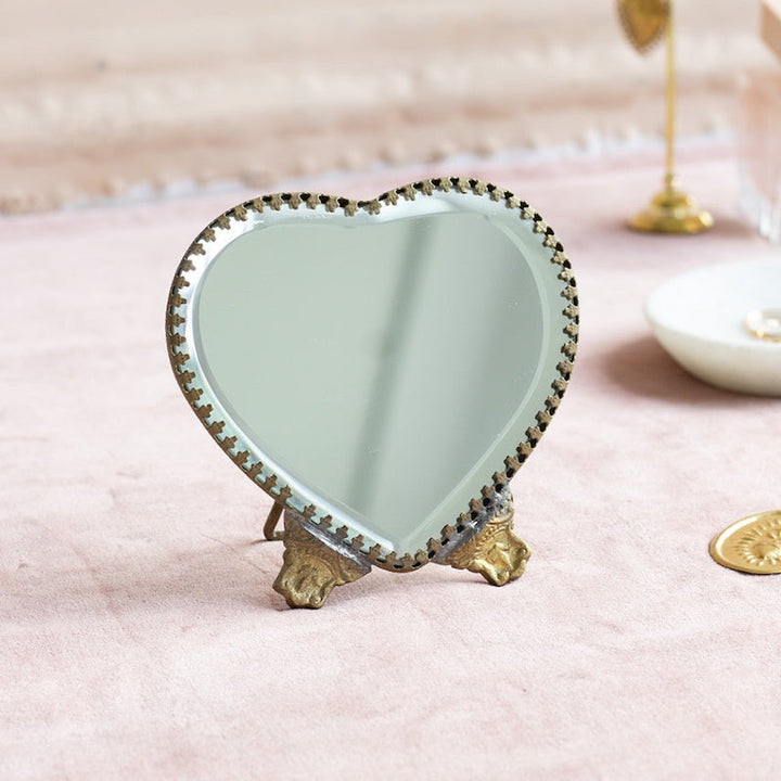 Miroir coeur sur pied