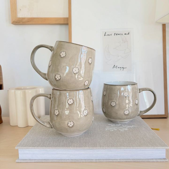 Daisy Mug - 3 colors available