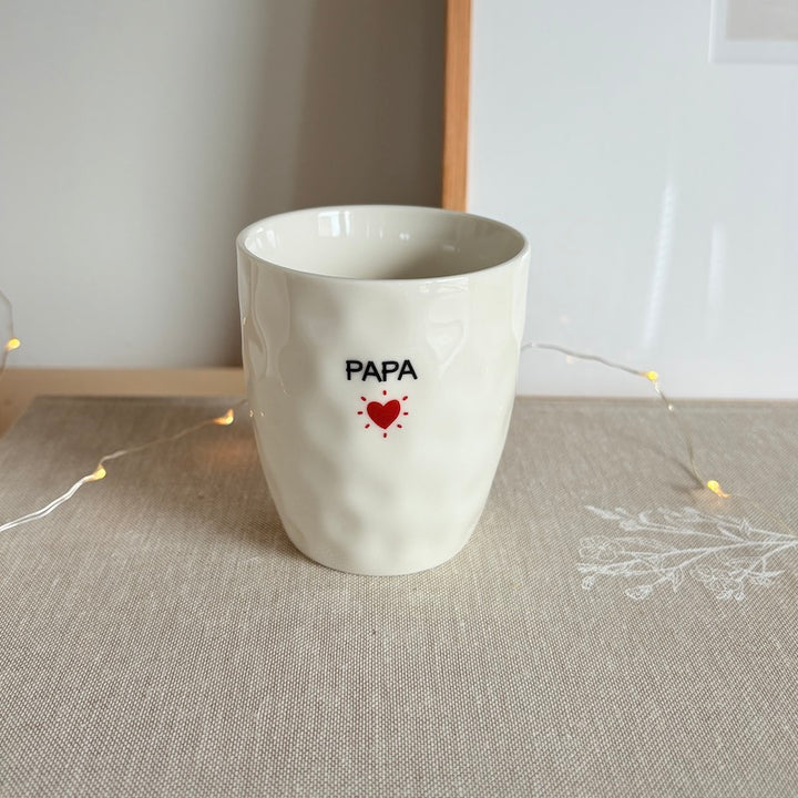 Tasse avec motif de coeur rouge et inscription "Papa"
