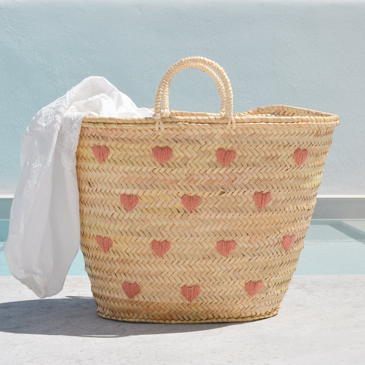 Panier coeurs roses