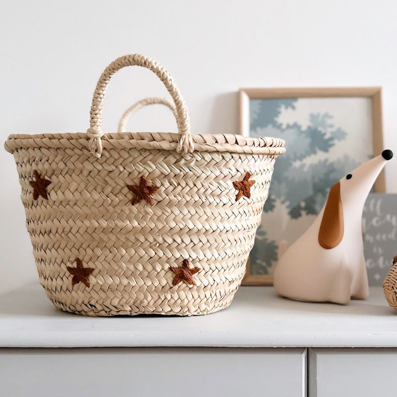 Panier avec étoiles brodées moka
