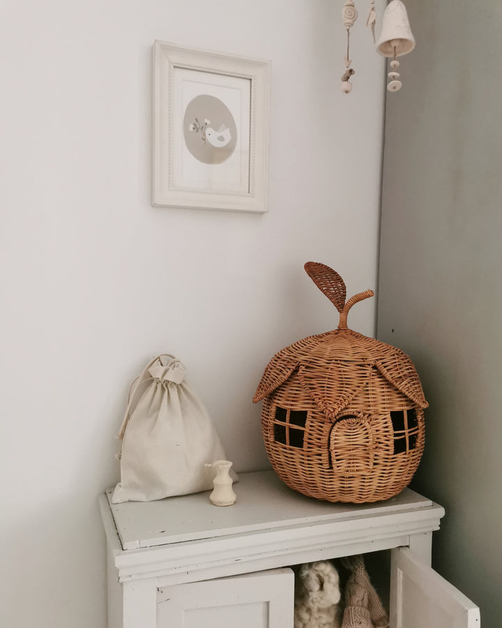 Panier maison fraise en rotin brune