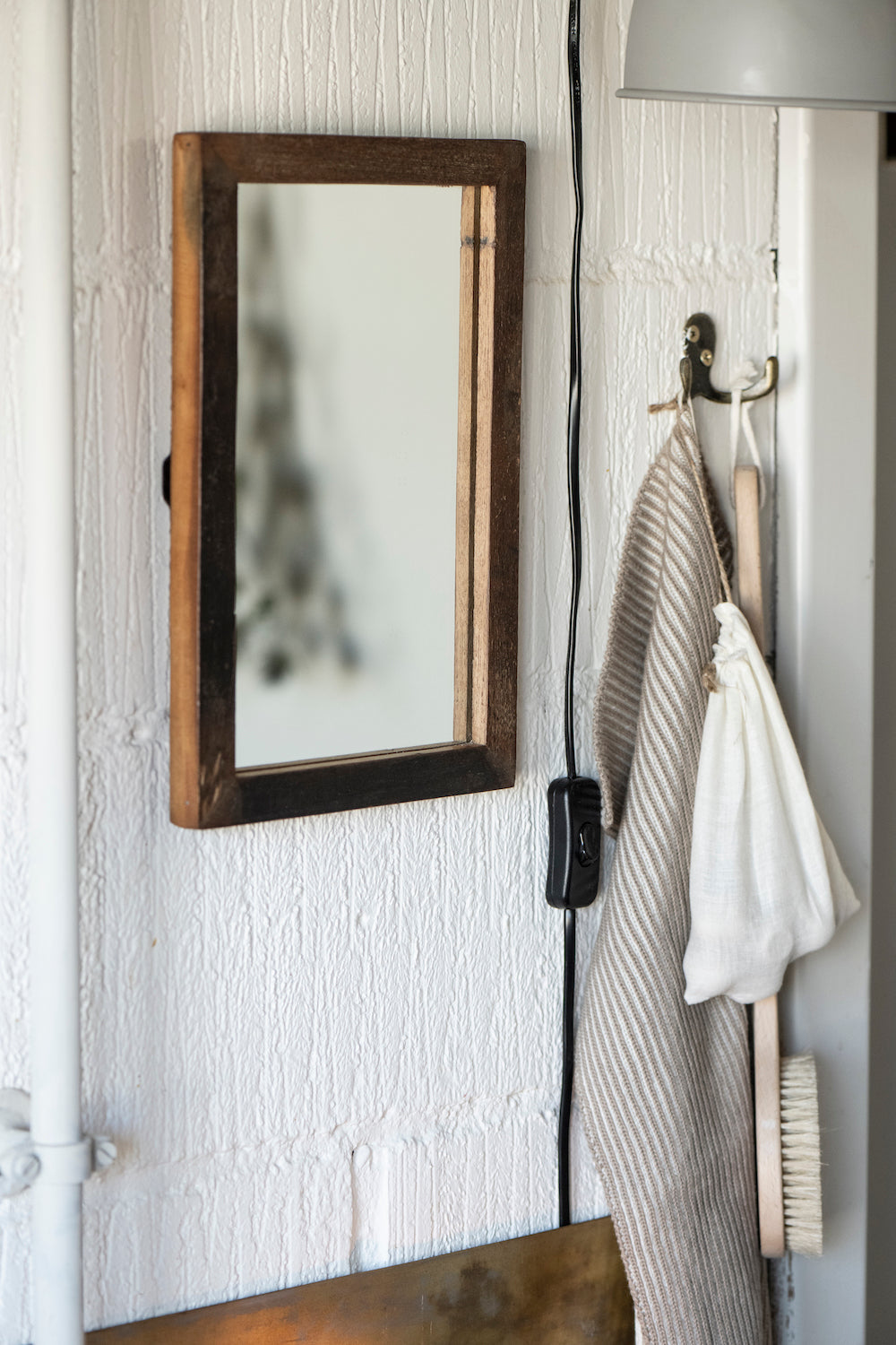 Small gold-plated double coat hook