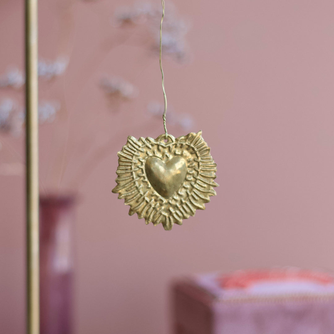 Petit coeur ex-voto en laiton