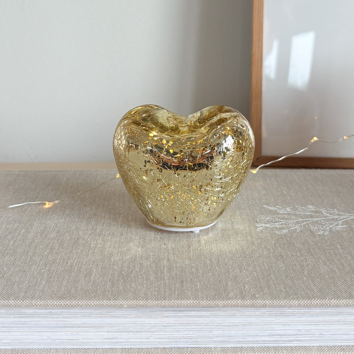 Pequeña lámpara corazón de LED dorado envejecido