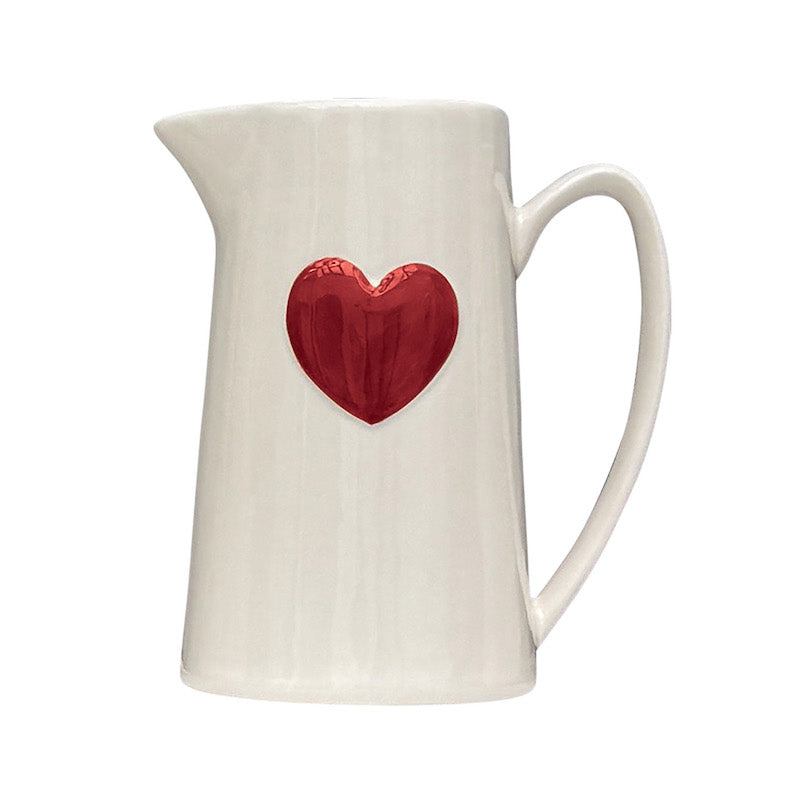Pichet avec coeur rouge