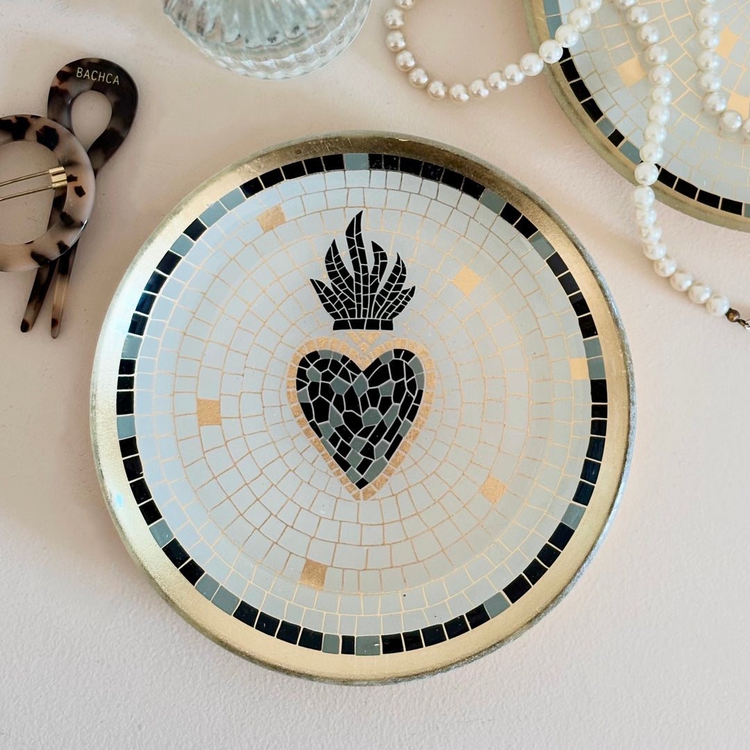 Plat vide-poche mosaïque coeur ex-voto
