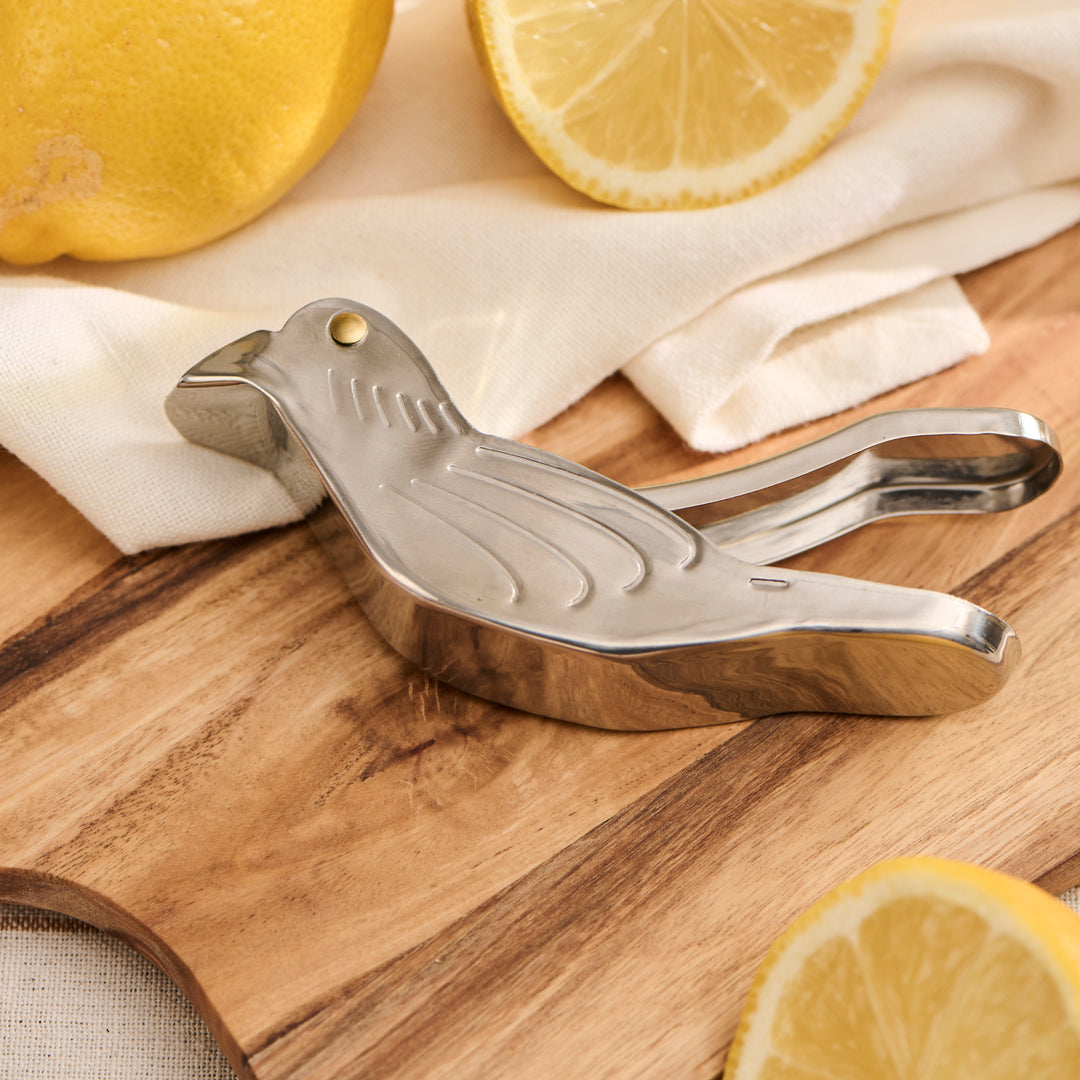 Bird-shaped lemon squeezer