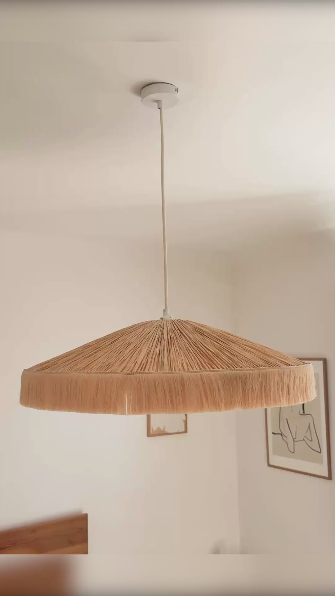 Suspension ronde raphia et franges L