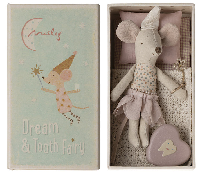 Little Tooth Fairy Mouse girl with her "Maileg" box