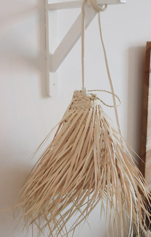 Suspension franges en feuilles de palmier