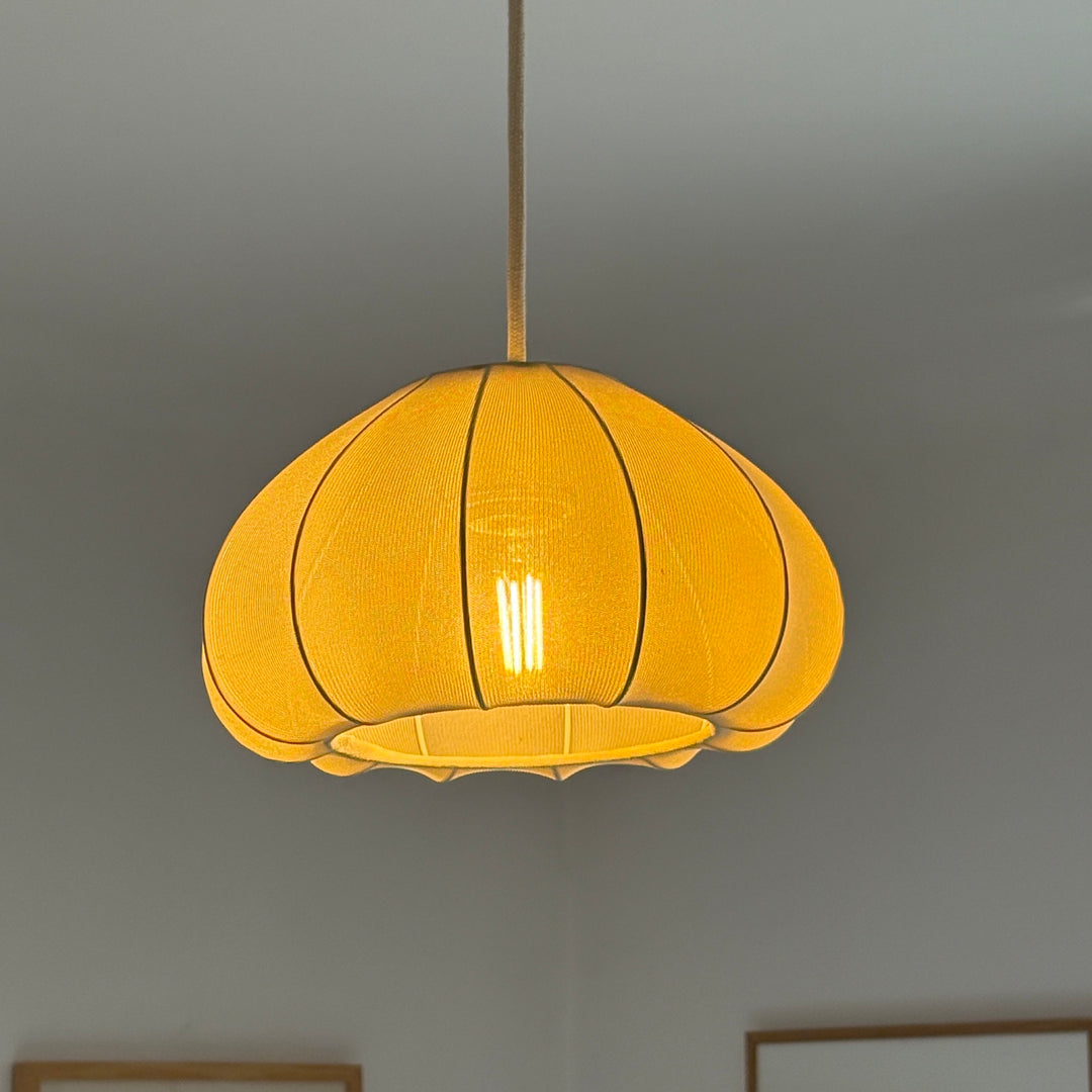 Suspension Pivoine en tissu beige S