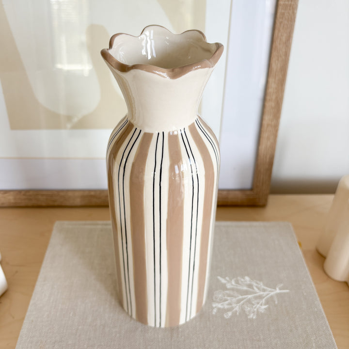 Vase corolle rayures