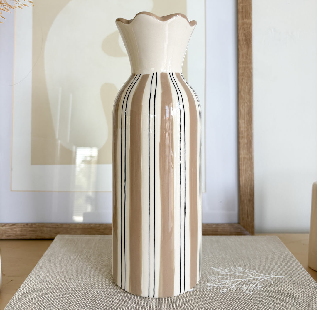 Vase corolle rayures