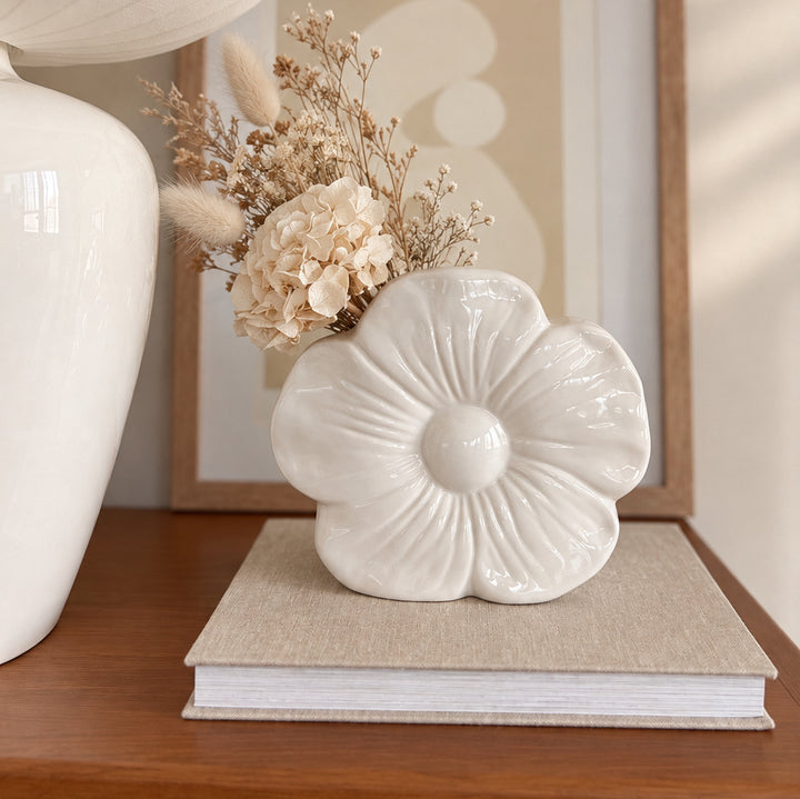 Vase forme fleur blanc