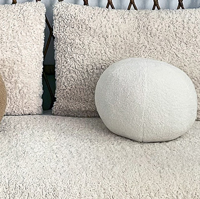 coussin-blanc-boule