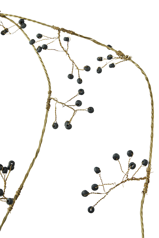 guirlande-de-perles-noires-madam-stoltz