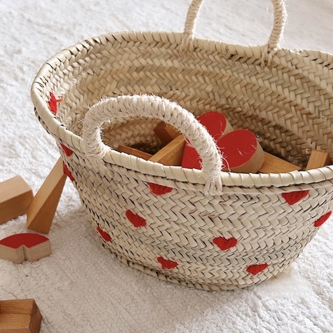 panier-coeurs-rouges